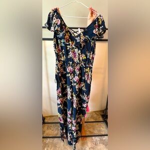 Xhilaration large short sleeve pant romper